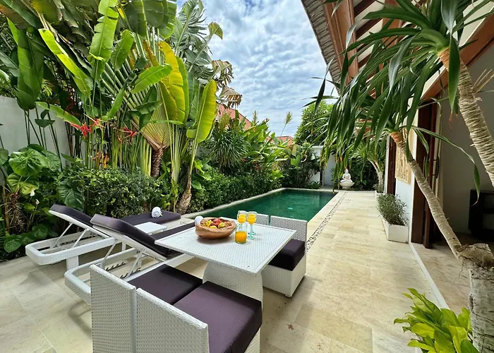 2-Br Villa In Sanur Mins Walk To The Beach