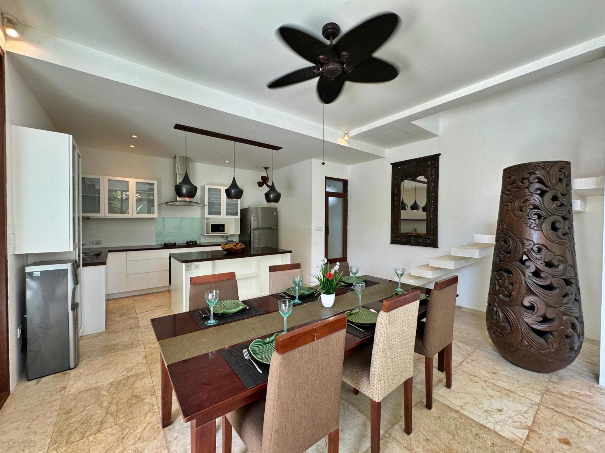 2-br In Mins Walk To The Villa